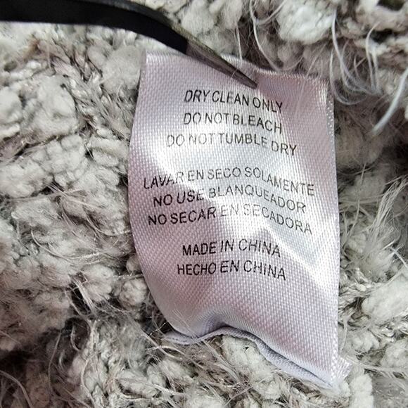 Windsor Sweater Womens M Gray Fuzzy Popcorn Knit Pullover Crop Stretch Casual - Picture 5 of 8